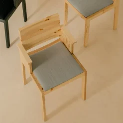 016 Maasto - Fauteuil assise rembourrée