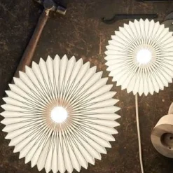 375 petite lampe de table