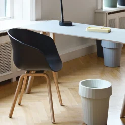 About a chair AAC 22 - pied bois