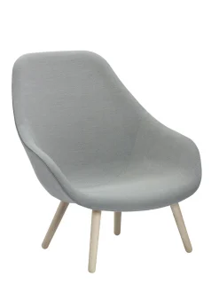 About A Lounge Chair AAL 92