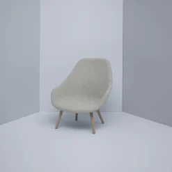 About A Lounge Chair AAL 92