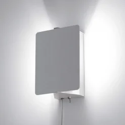 Applique à volet pivotant