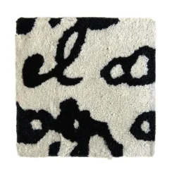 Black on white - Manuscrit