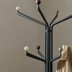 Capture Coat Stand - SC77