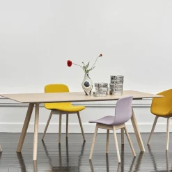 Copenhague table CPH30 - Pied chêne laqué 250x90 cm