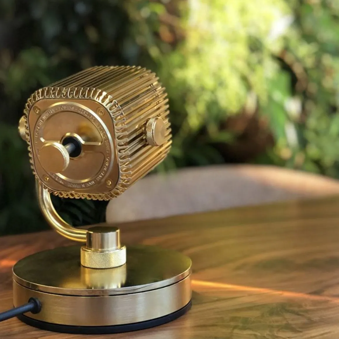 Corduroy II Spot sur Socle