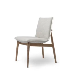 E004 Embrace Chair