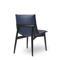 E004 Embrace Chair