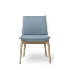 E004 Embrace Chair