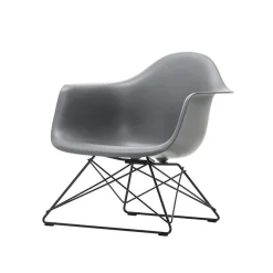 Eames Armchair LAR