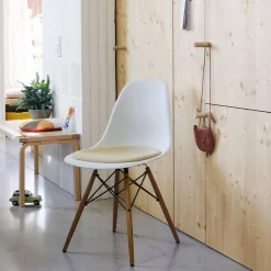 Eames Chair DSW RE Avec Assise Rembourrée