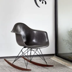 Eames fauteuil fiberglass RAR