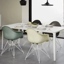 Eames Fiberglass Armchair DAR