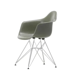 Eames Fiberglass Armchair DAR
