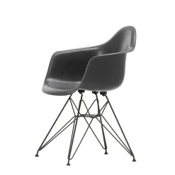 Eames Fiberglass Armchair DAR
