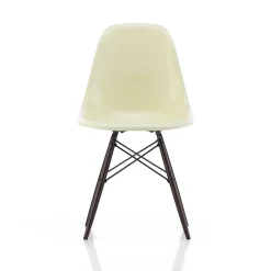Eames Fiberglass Side Chair DSW