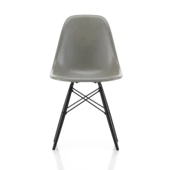 Eames Fiberglass Side Chair DSW