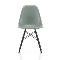 Eames Fiberglass Side Chair DSW