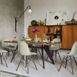 Eames Fiberglass Side Chair DSW