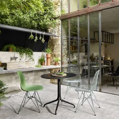 Eames Side Chair DSR (color duo)