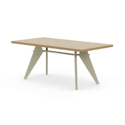 Em Table