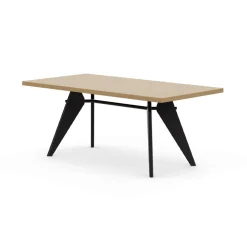Em Table