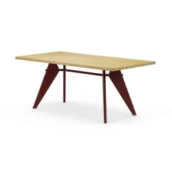 Em Table