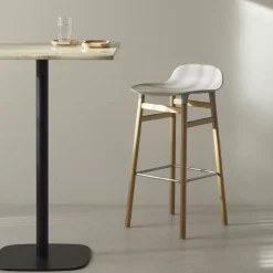 Form Barstool - Chêne