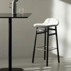 Form Barstool - Chêne noir