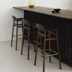 Form Barstool - Chêne noir