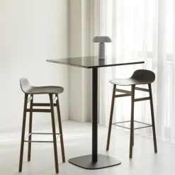 Form Barstool - Noyer