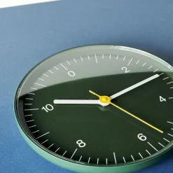 Horloge murale by Jasper Morrison