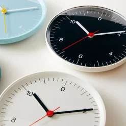 Horloge murale by Jasper Morrison