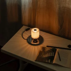 In The Sun Table 220 Lampe sans fil