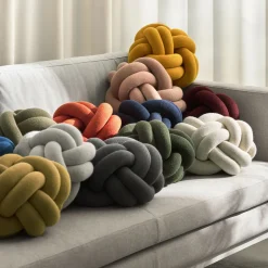 Knot coussin