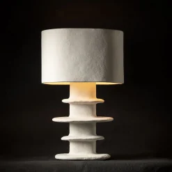Lampe de table blanche papier maché géométrique Earth