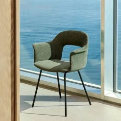 Layout 214 Fauteuil - Pieds acier - Entièrement rembourrée