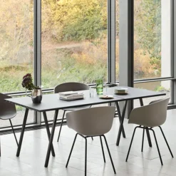 Loop Stand High Table