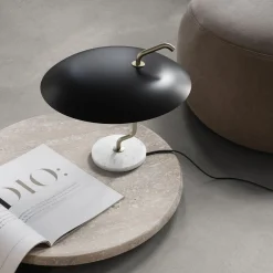 Model 537 - Lampe à poser