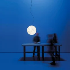 Moon - Suspension