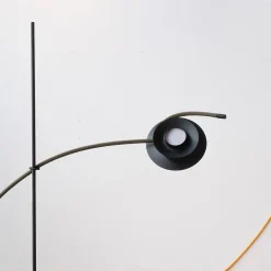 Ms. Bowjangles Lampadaire