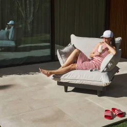 Paletti lounge chair
