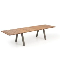 Panigiri - Table