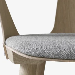 Petit Fauteuil In Between SK2