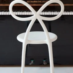 Ribbon chair