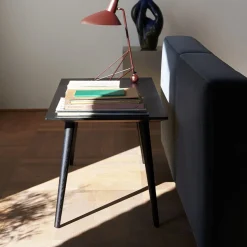 Table In Between SK23