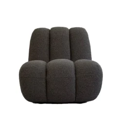 Toe Lounge Chair