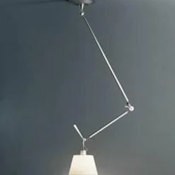 Tolomeo Décentrée