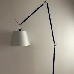 Tolomeo mega bleu - édition Voltex